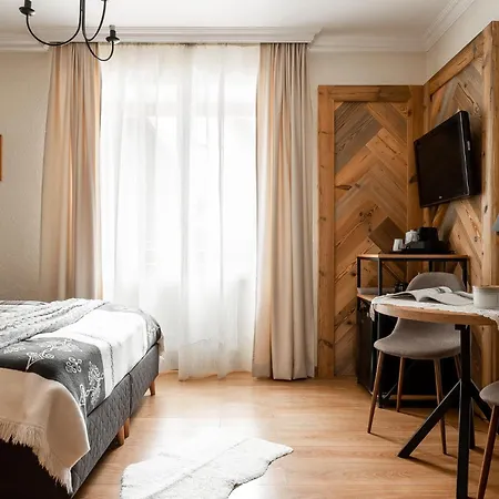 Arkady 2 בית אירוח *