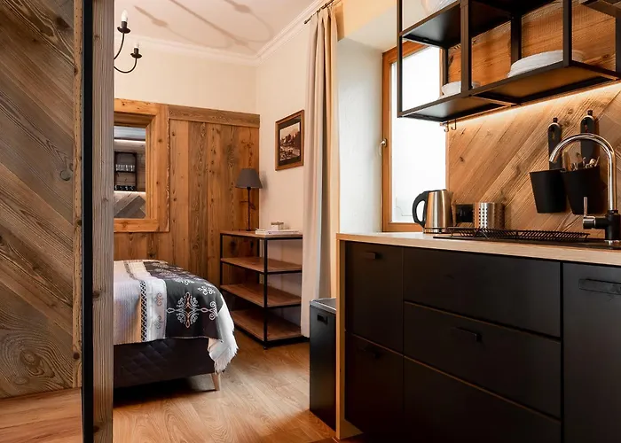 Arkady 2 Δωμάτια σε οικογενειακή κατοικία *