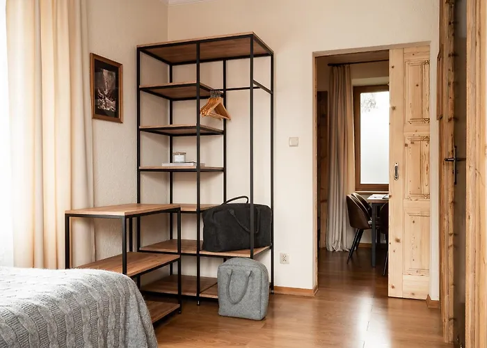 Arkady 2 Δωμάτια σε οικογενειακή κατοικία *